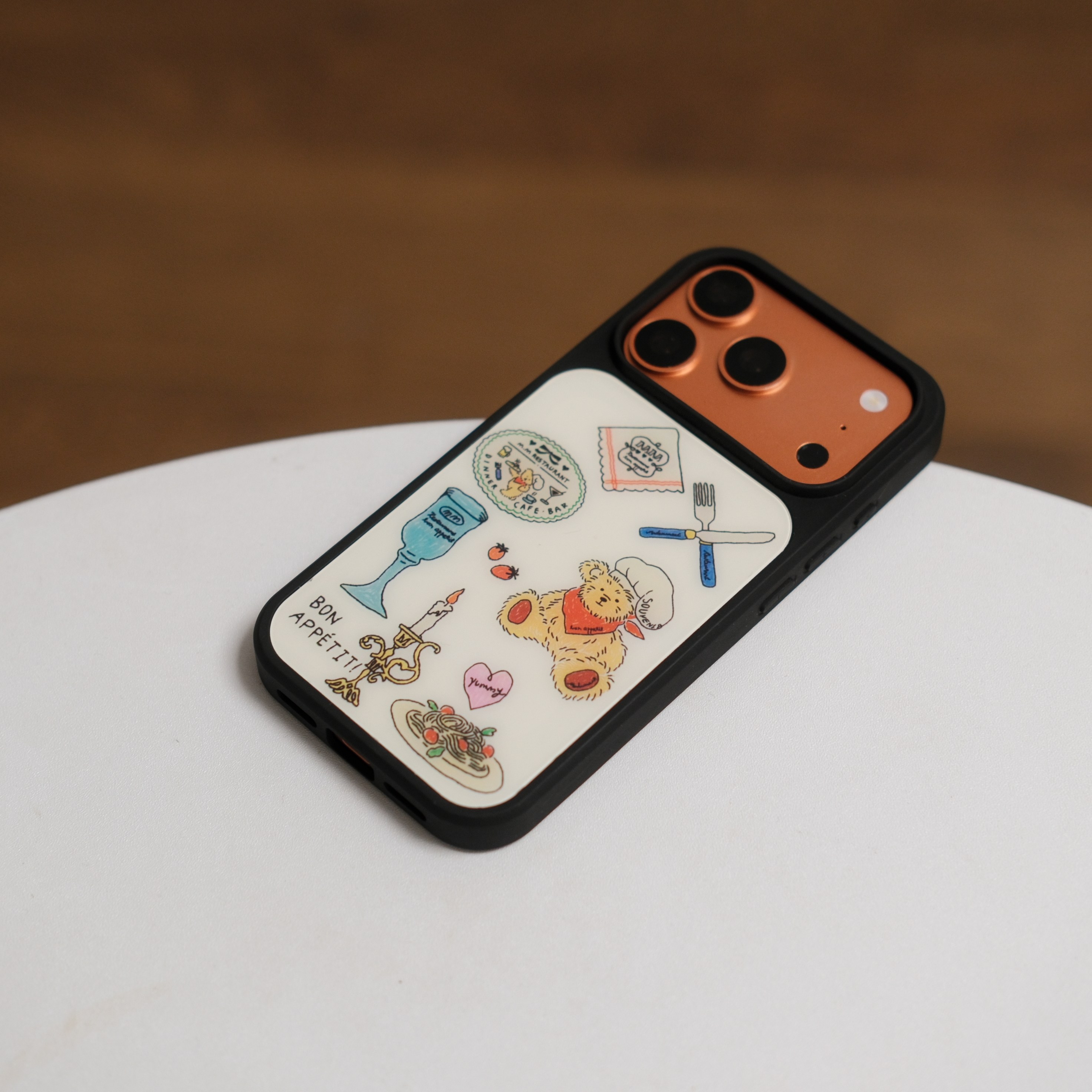 韩国mademoment小熊晚餐磨砂玻璃磁吸手机壳苹果iPhone17promax手机壳16pro黑框软边15手机壳14pro全包16
