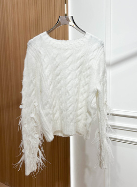 2025秋冬轻奢慵懒休闲风优雅黑色羽毛绞花针织毛衣上衣女XRV5M34A