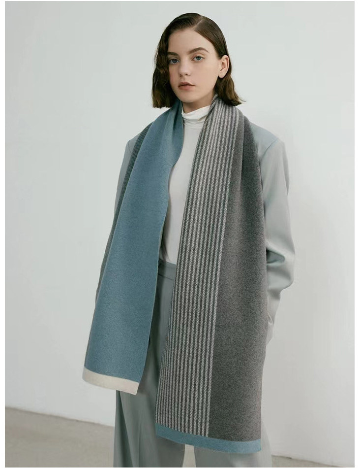 日系原宿中性冷淡风软糯北极绒围巾女条纹百搭保暖气质秋冬季装饰