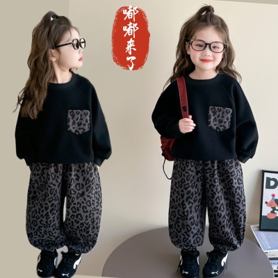 女小童早秋套装2025秋季新款儿童超好看森系卫衣灯笼裤宝宝两件套
