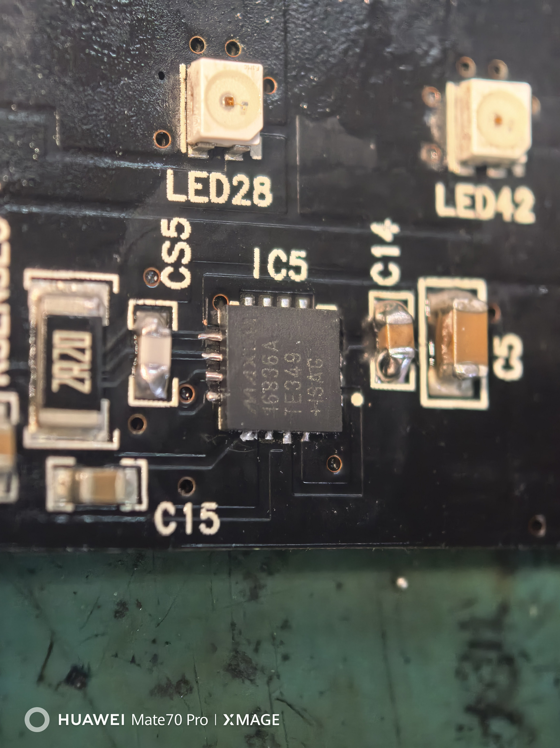 16836A MAX16836ATE适用保时捷尾灯刹车灯LED驱动器PWM调光控制5V