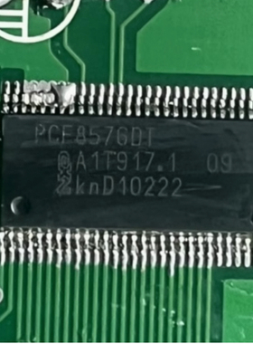 PCF8576DT SOP-56 显示器驱动器汽车电脑板易损IC芯片