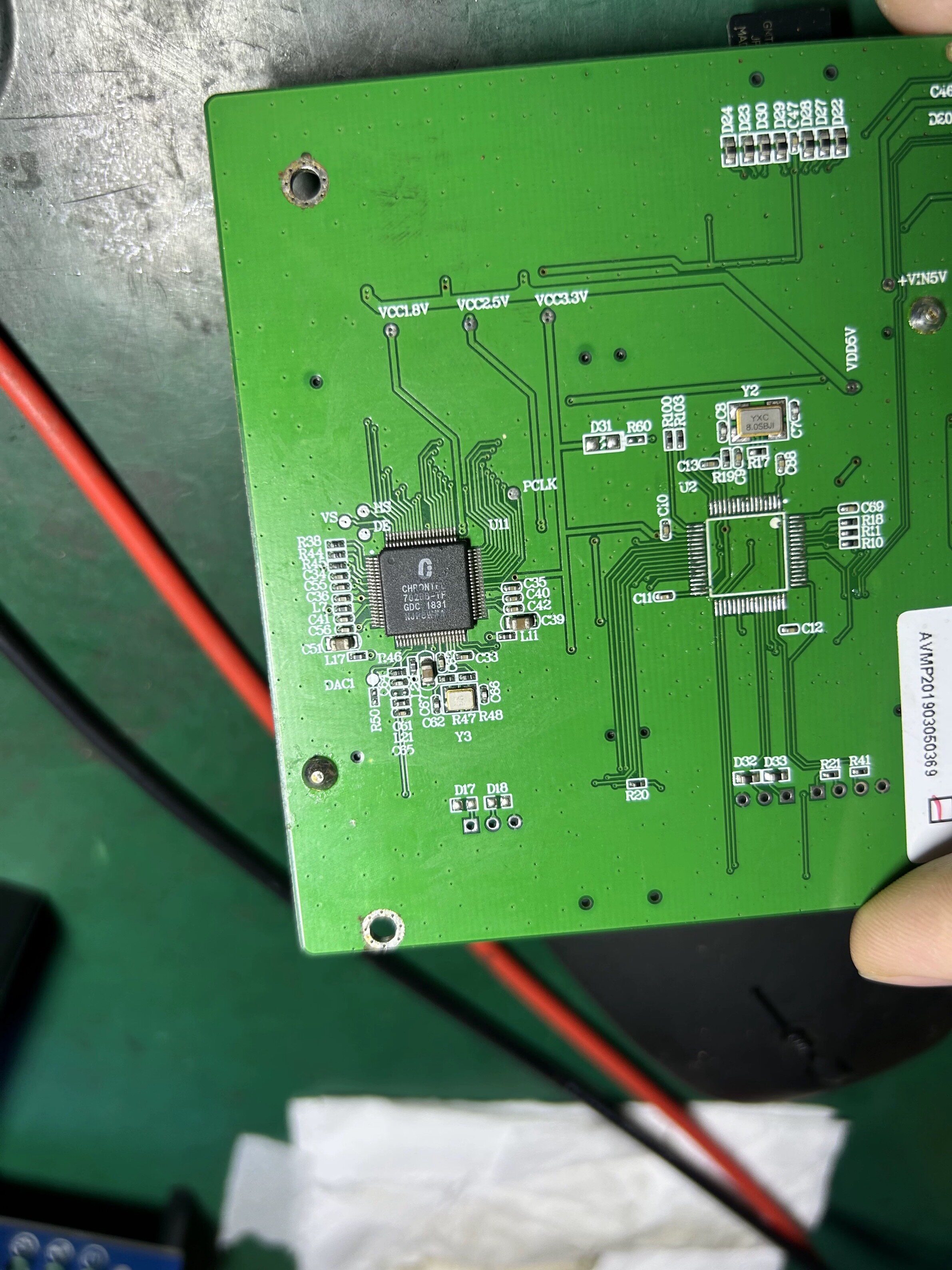 7026B-TF CH7026B-TF 汽车导航中控主机视频输出处理器IC芯片QFP