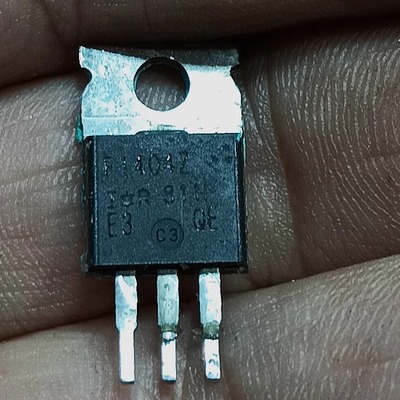 IRF1404Z F1404Z IRF1404 直插 大功率场效应管