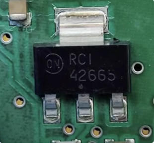 SOT 150mA 223贴片 线性稳压器IC 丝印42665 NCV4266ST50T3G