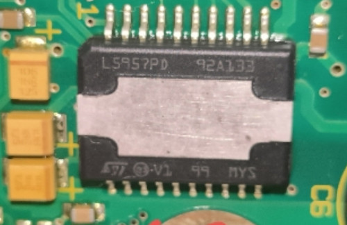 L5957PD L5957  适用奥迪宝马汽车音箱功放稳压芯片 SOP-20 正品