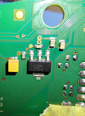 42664 TLE42664G SOT223 适用帕沙特仪表电源低压差稳压器三极管