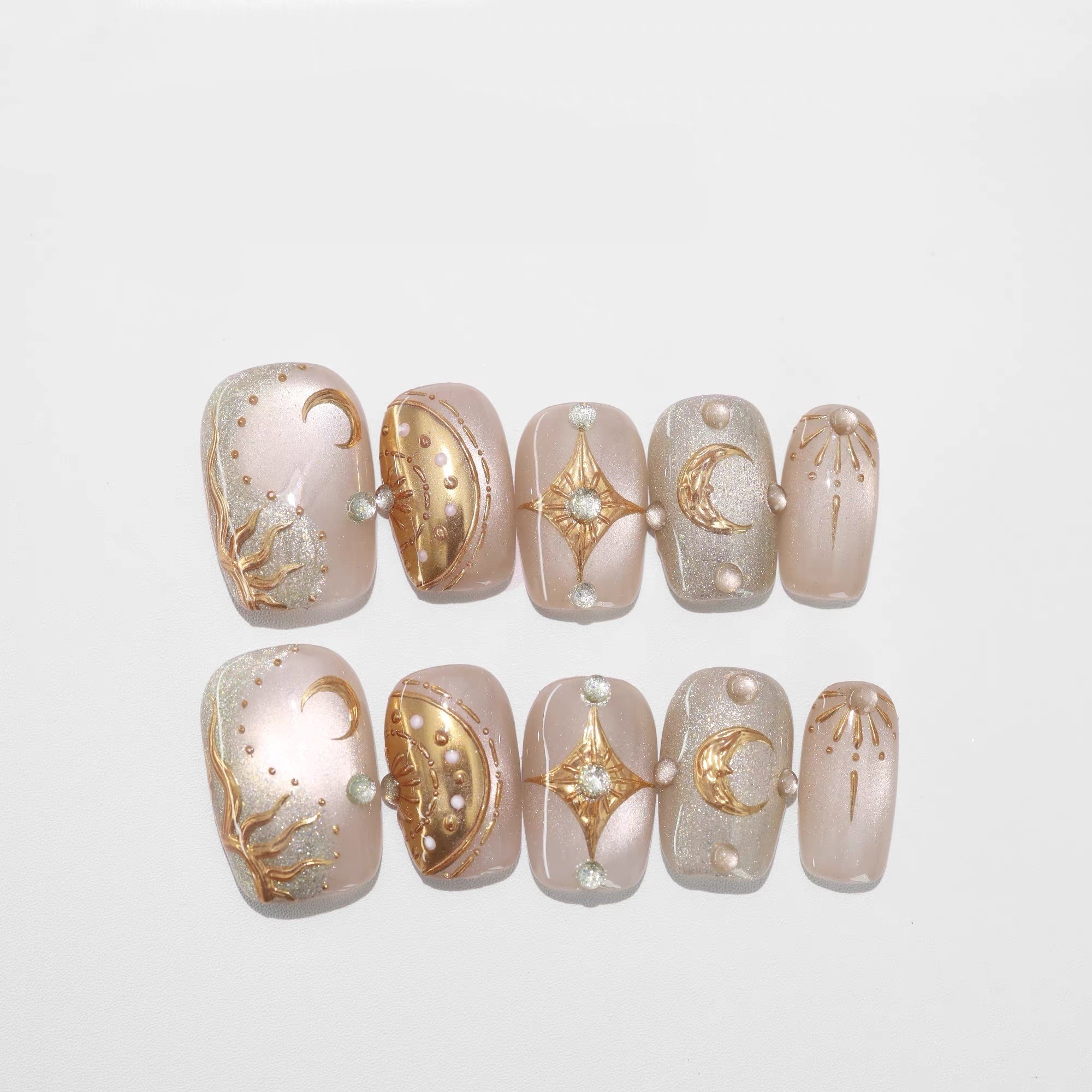 洛曼枝【金色星月纯手工重工定制魔镜粉穿戴甲猫眼爆闪短款美甲片,彩妆/香水/美妆工具,穿戴甲/甲片,淘宝优惠券,粉丝福利购,淘宝优惠卷