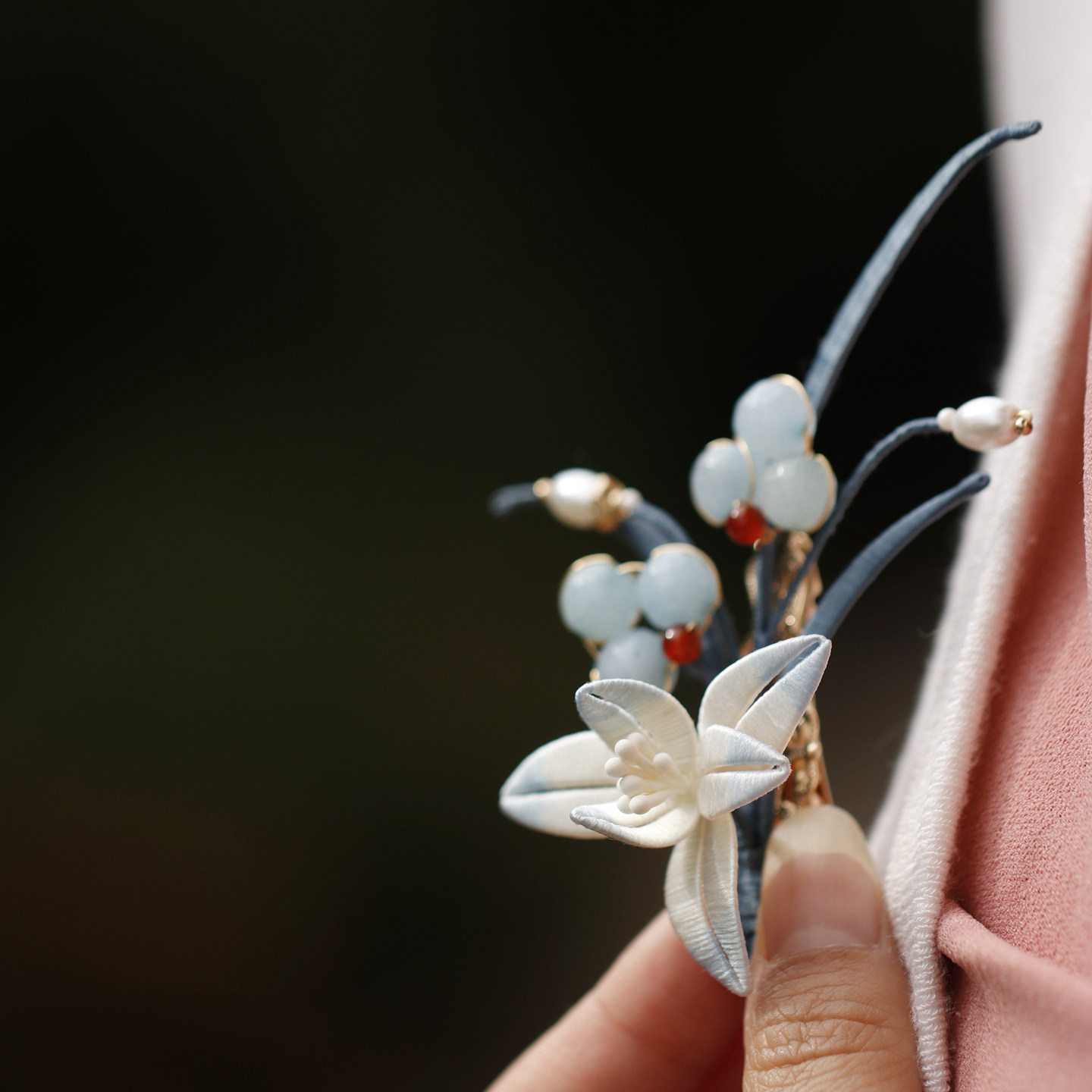 清冷感旗袍配饰白玉兰花胸针别针图片