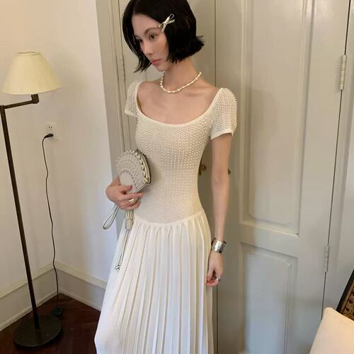 Mona张绮贤 白月光珍珠显瘦毛织连衣裙女夏高级感夏天气质长裙子