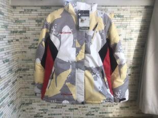 女装登山服女款户外滑雪服冲锋衣外套上衣连帽可拆滑雪服