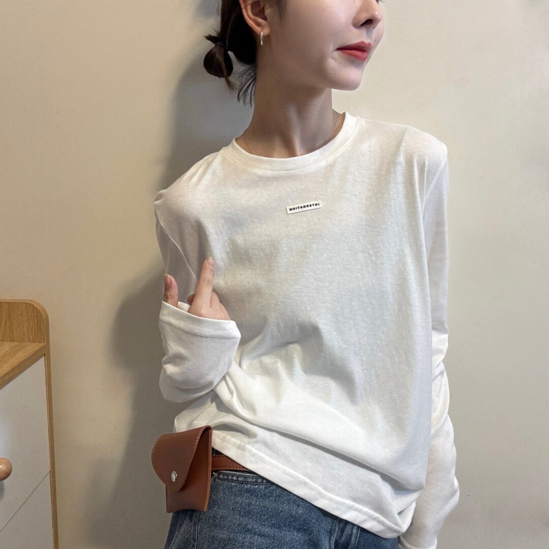 2026春季新款胸前贴标字母圆领纯棉长袖T恤女后背缝线打底上衣