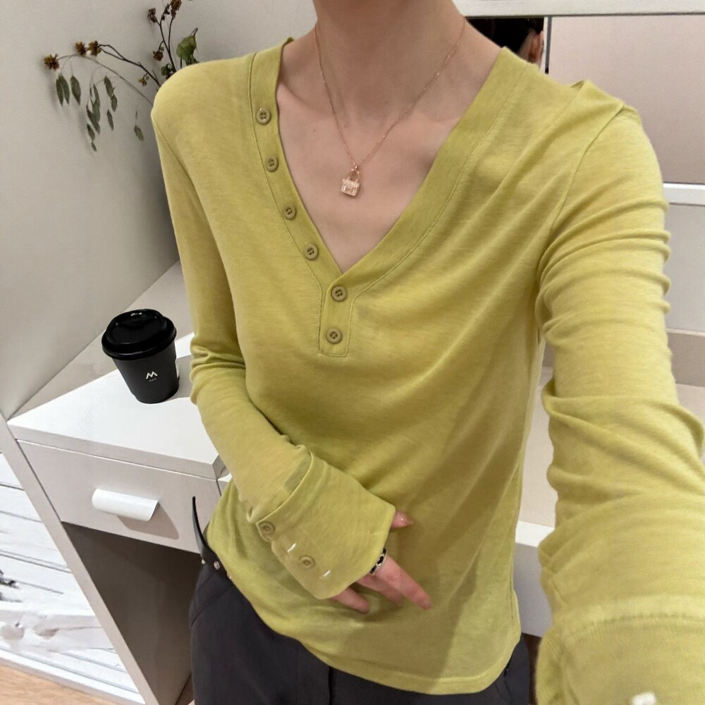 纽扣v领修身显瘦长袖T恤女2026春季新款舒适亲肤薄款纯色打底衫