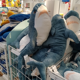 IKEA宜家正品 布罗艾毛绒玩具鲨鱼女生抱枕布娃娃公仔情人节送礼