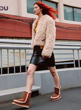 mouESKIMO 24牛羊皮毛一体舒适平底中筒雪地靴