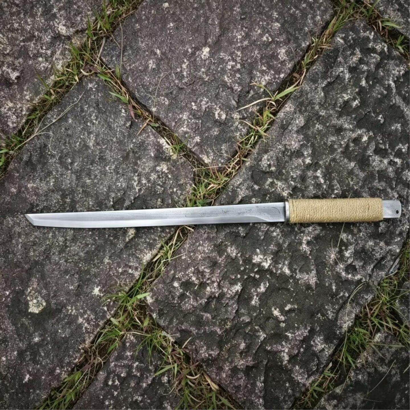 短款影视武术锰钢手工车载工艺品登山合法收藏轻便短刀户外未开刃