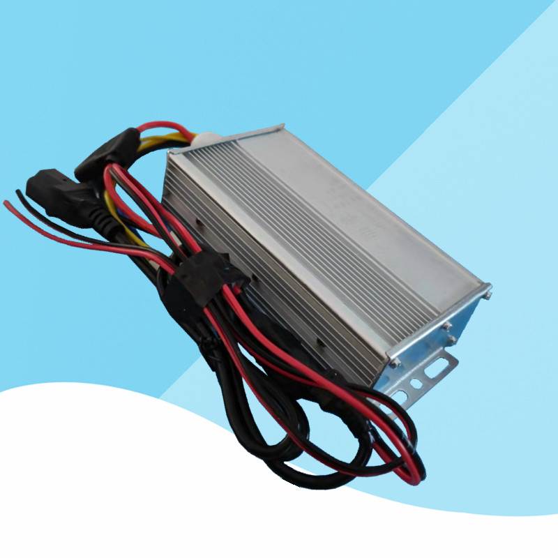 电动自行车逆变器三轮转换器  60V72v48V转12V伏电瓶降压灯箱电源