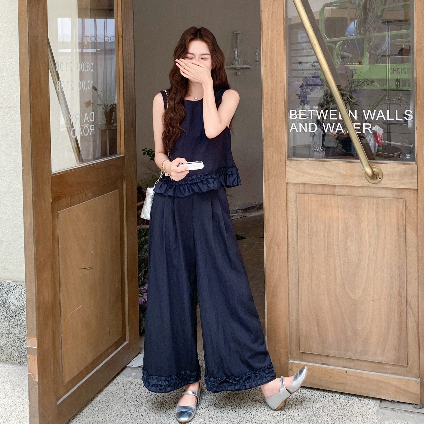 藏青色一整套穿搭木耳边套装裤女2025年夏季新款背心阔腿裤两件套