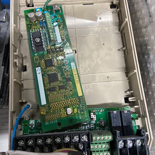 议价安川变频器G7系列主板 ETC618046-S3032可维修