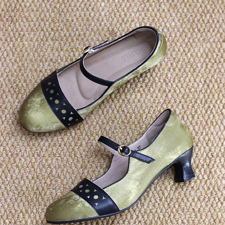 慢先森尖头新中式猫跟旗袍鞋