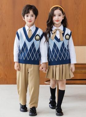 小学生校服男女童老师运动会红色彩虹色演出服三件套黄色条纹秋季