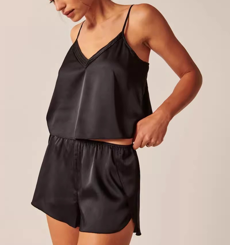 高笈贵气光泽感睡衣小吊带