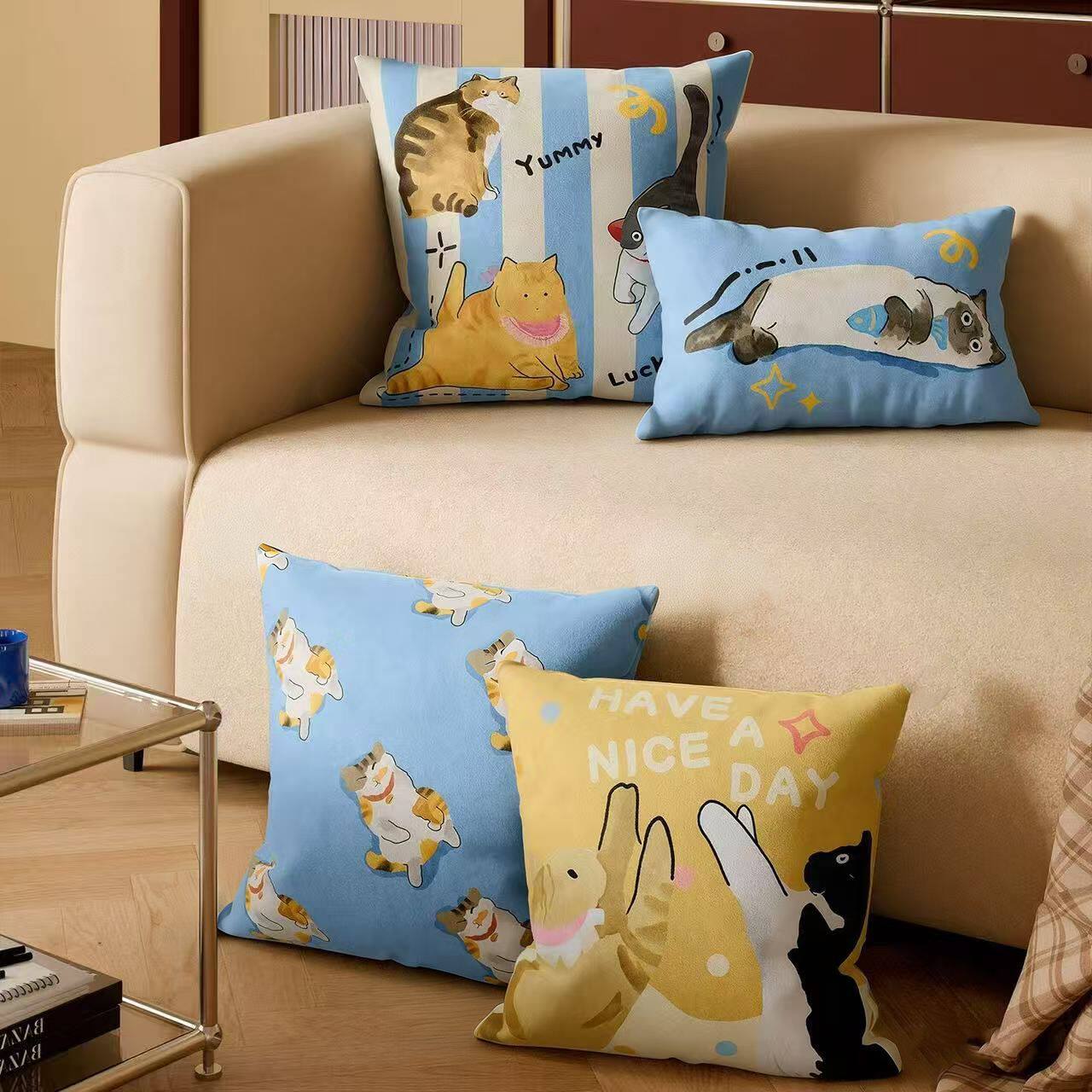 猫猫多巴胺抱枕沙发客厅靠垫卡通可爱飘窗靠枕套卧室床头腰枕车载