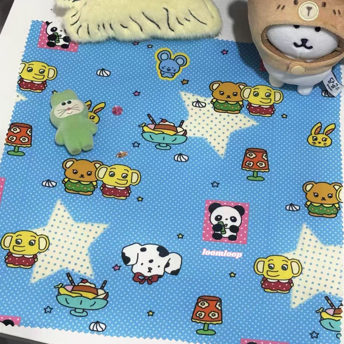 蓝色昭和玩具中古风古早桌布日韩系手工diy布料宿舍餐书桌背景布