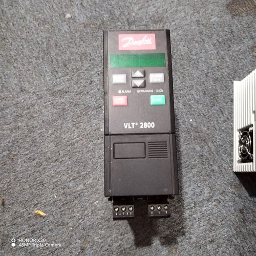 丹佛斯2800系列变频器0.75KW 220V 议价