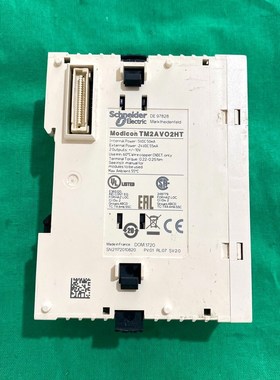 施耐德TM2AV02HT原装实物拍摄顺丰到付 可 议价
