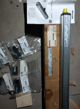 巴鲁夫光栅传感器 BTL02UW BTL5-A11-M110 议价