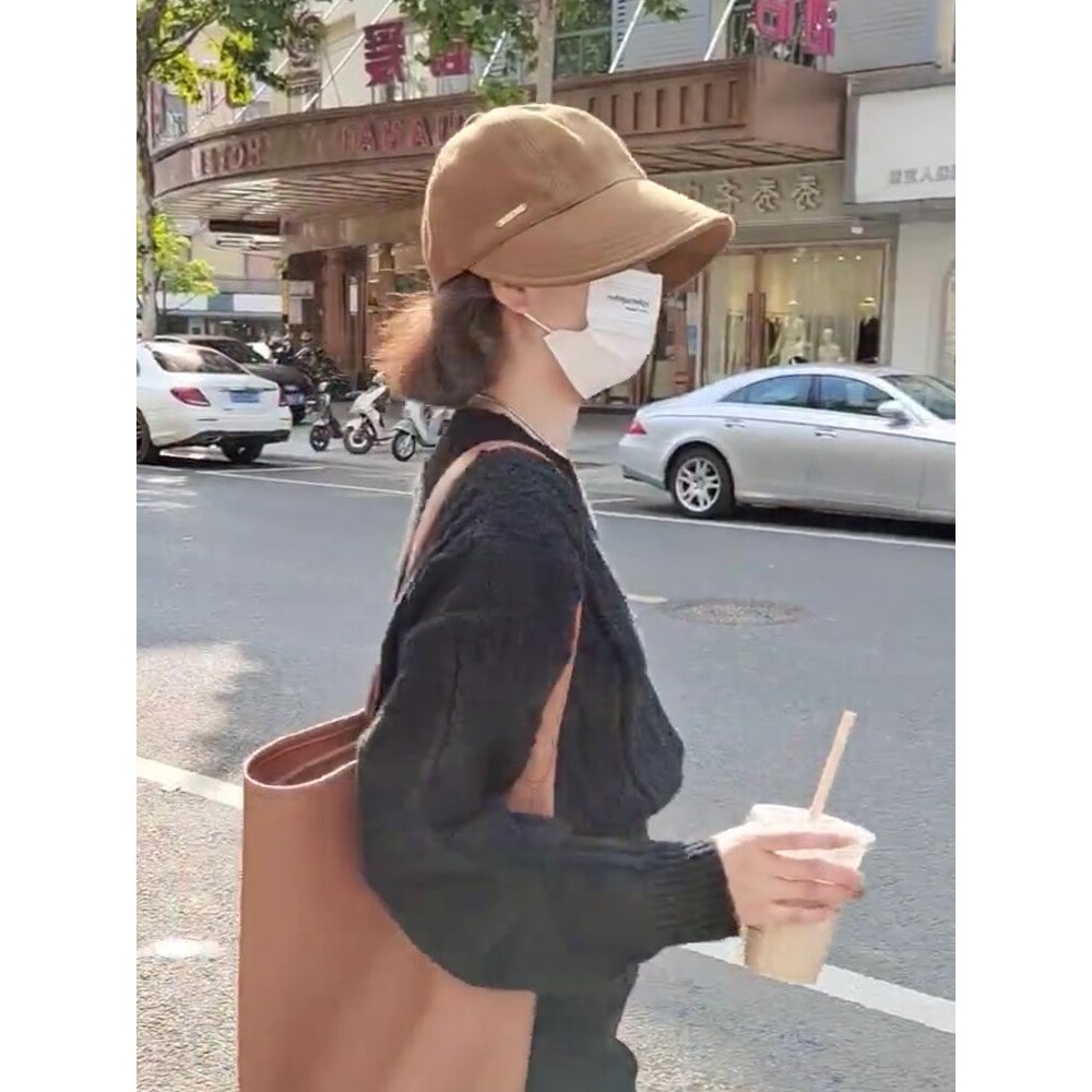 2025年新款卡其色渔夫帽鸭舌帽檐遮阳高级感显脸小百搭帽子秋冬女