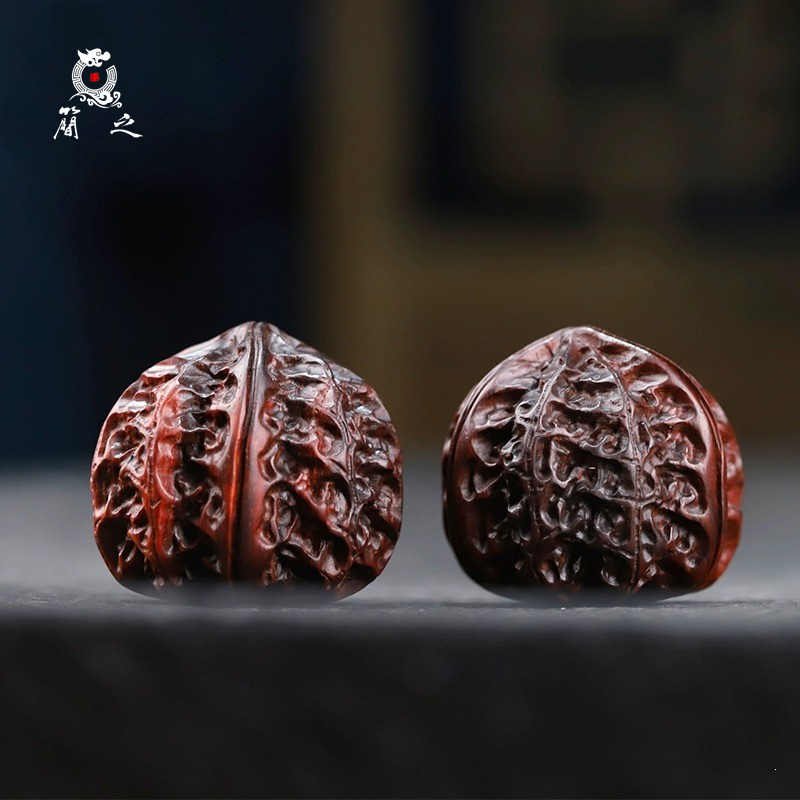 印度小叶紫檀核桃手把件保健球一对檀香紫檀雕刻盘玩送礼件