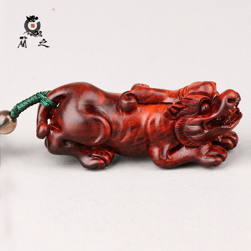 招财貔貅手把件 印度小叶紫檀木雕文玩盘玩手玩小把件男士随身