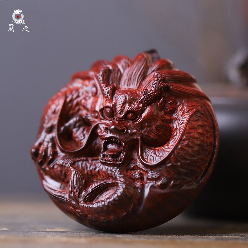 印度小叶紫檀木雕龙行天下龙牌手把件文玩吉祥把玩物件随身挂件