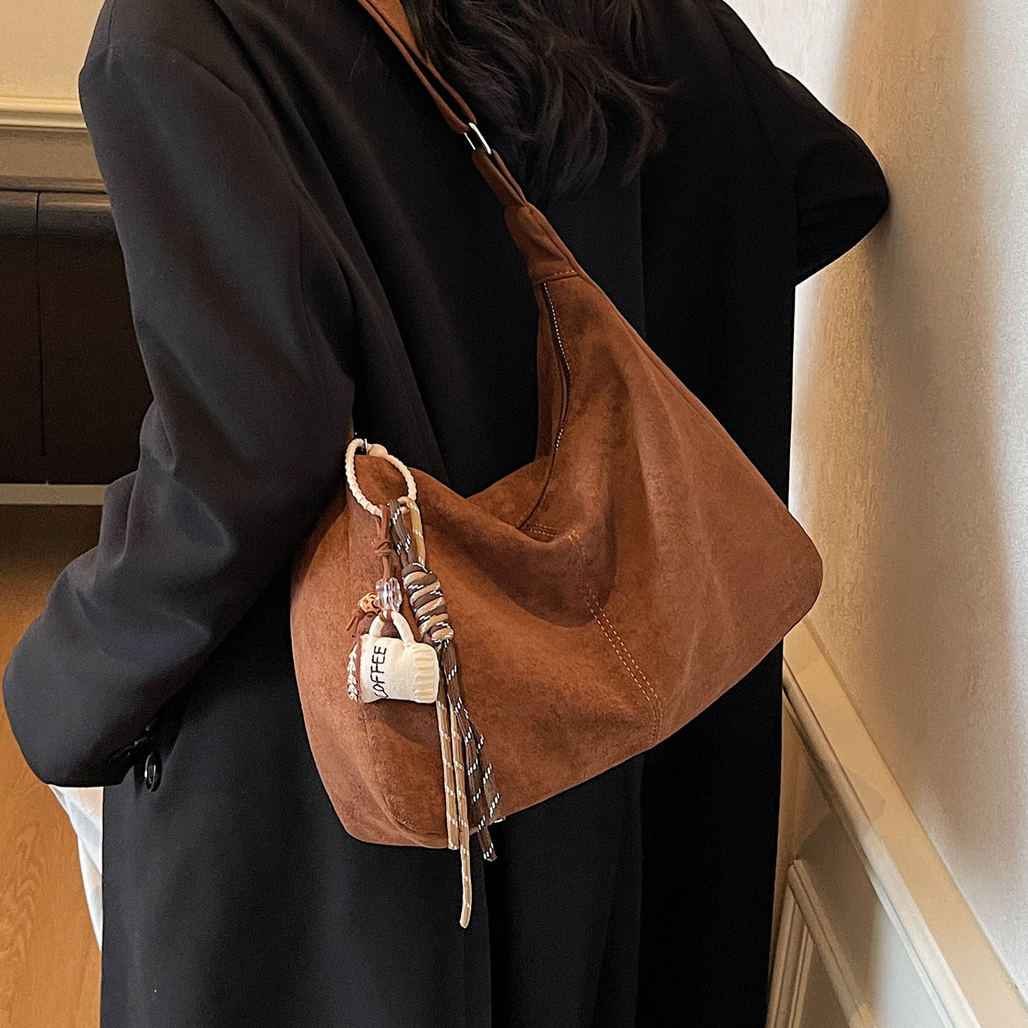 秋季新款磨砂复古饺子包2025女式日常通勤超火时尚潮流行单肩包,箱包皮具/热销女包/男包,通用款女包,淘宝优惠券,粉丝福利购,淘宝优惠卷