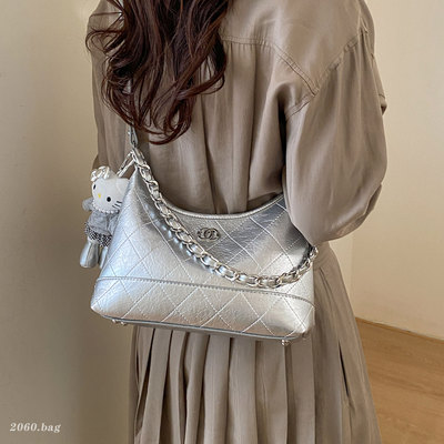 高级感小香风菱格链条包女2026新款时尚通勤腋下包百搭斜挎包