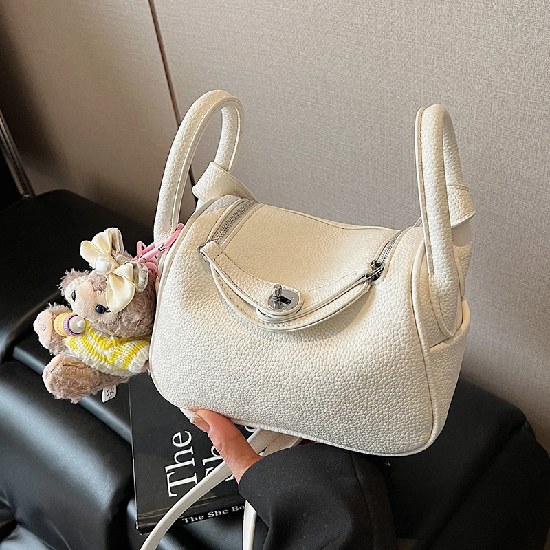 简约小众高级感单肩包