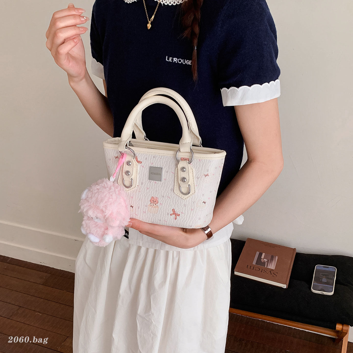 日韩风卡通印花水桶包女2026新款时尚百搭单肩斜挎手提包休闲通勤,箱包皮具/热销女包/男包,水桶包,淘宝优惠券,粉丝福利购,淘宝优惠卷