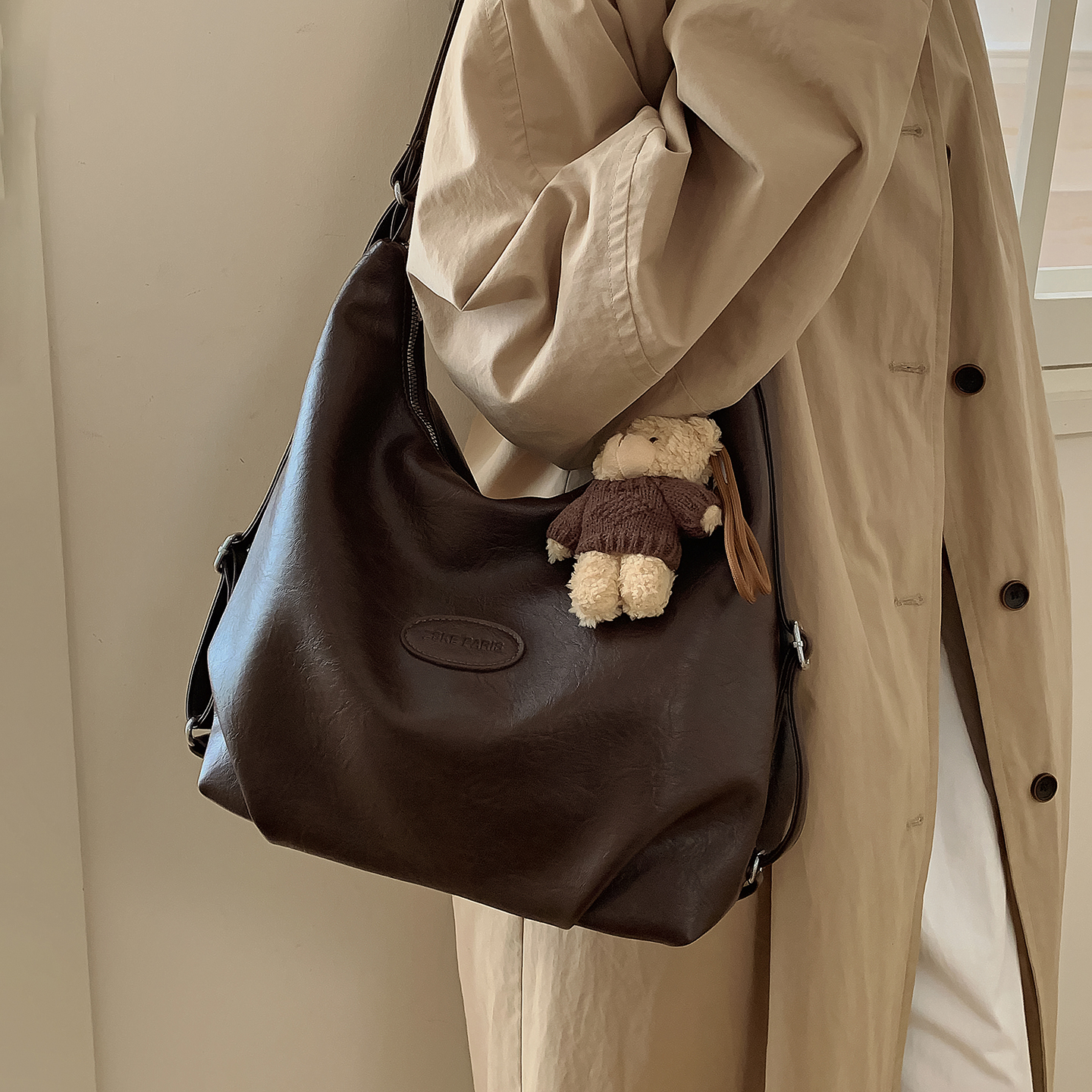 托特包大容量时尚潮单肩包2025女新款秋季百搭复古休闲斜挎包