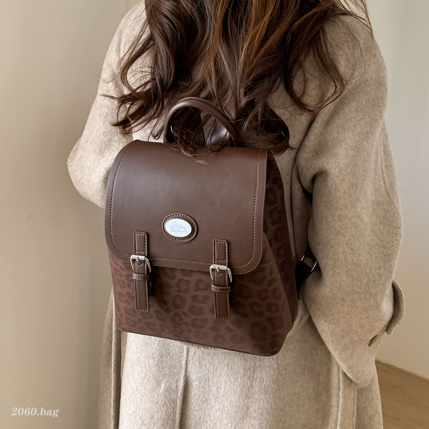 百搭小背包时尚出游旅行包2025新款豹纹学生上课女今年流行双肩包