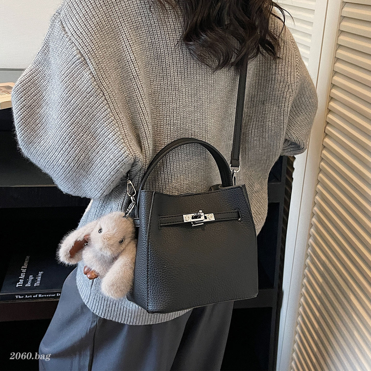 高级感流行爆款超火水桶包女2025新款软皮手提单肩斜挎包时尚潮,箱包皮具/热销女包/男包,水桶包,淘宝优惠券,粉丝福利购,淘宝优惠卷