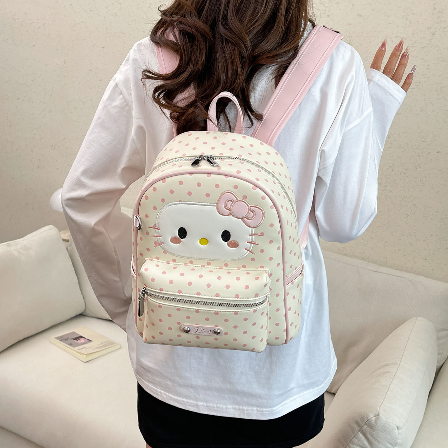 波点猫咪卡通双肩包女2026新款通勤韩版可爱学生背包大容量书包