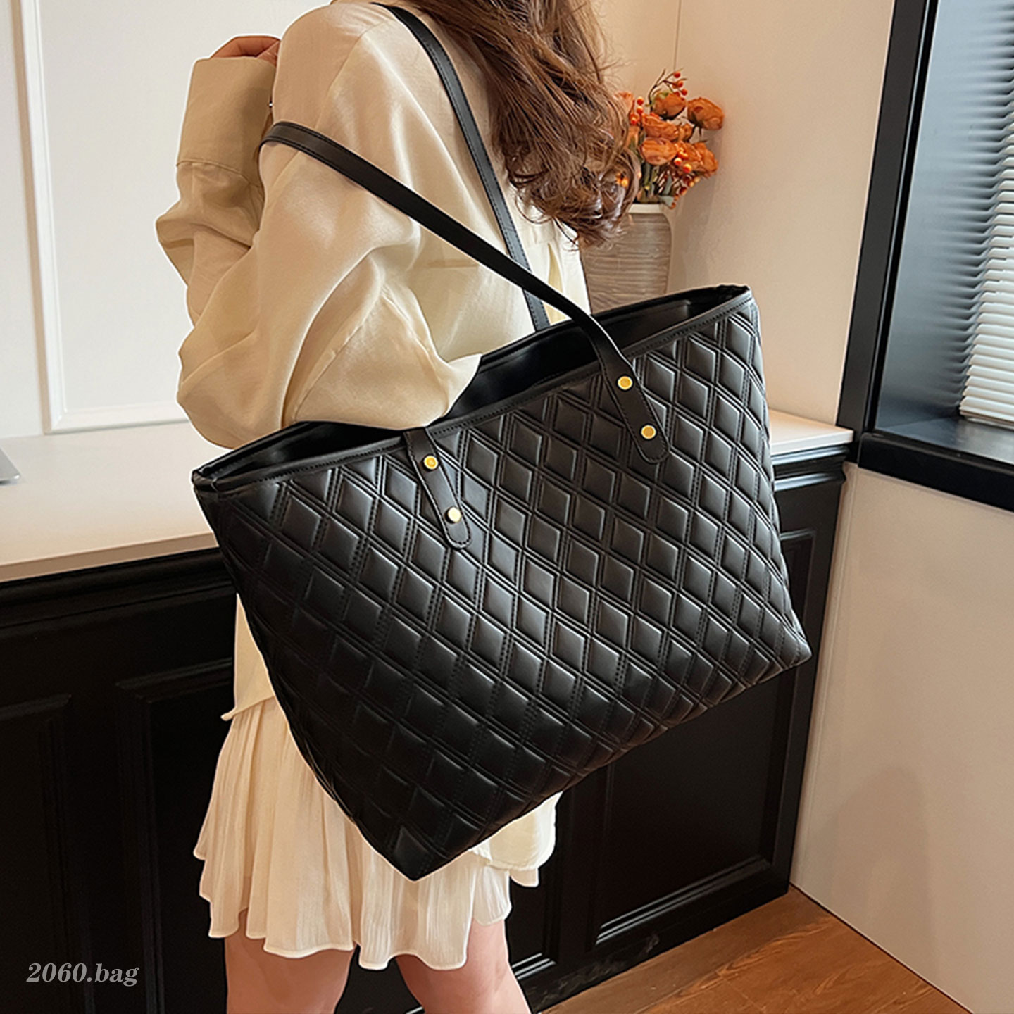 洋气时尚精致百搭简约单肩手提大容量休闲菱格2025秋季女式托特包