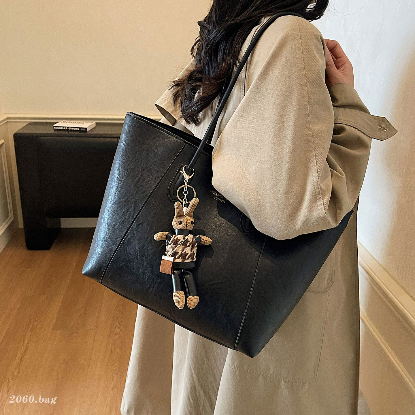 上班通勤大容量托特包2025百搭秋冬新款单肩包女时尚潮休闲洋气,箱包皮具/热销女包/男包,托特包,淘宝优惠券,粉丝福利购,淘宝优惠卷