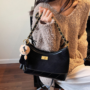 单肩斜跨链条包 女式 精致时尚 高级感简约通勤小众设计感2025秋季