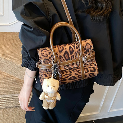 高级感豹纹时尚潮小包包2025手提新款女式通勤斜挎包秋季单肩包