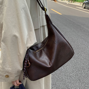 复古小众ins大学生百搭通勤大容量单肩腋下 高级时尚 2025夏季 新款