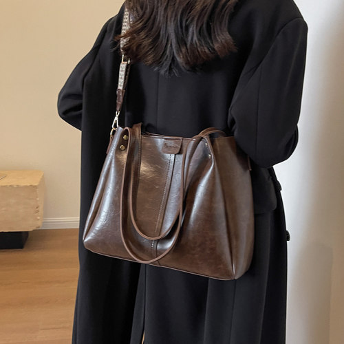 通勤百搭腋下大容量包包女2026新款春夏韩版复古时尚托特包单肩包