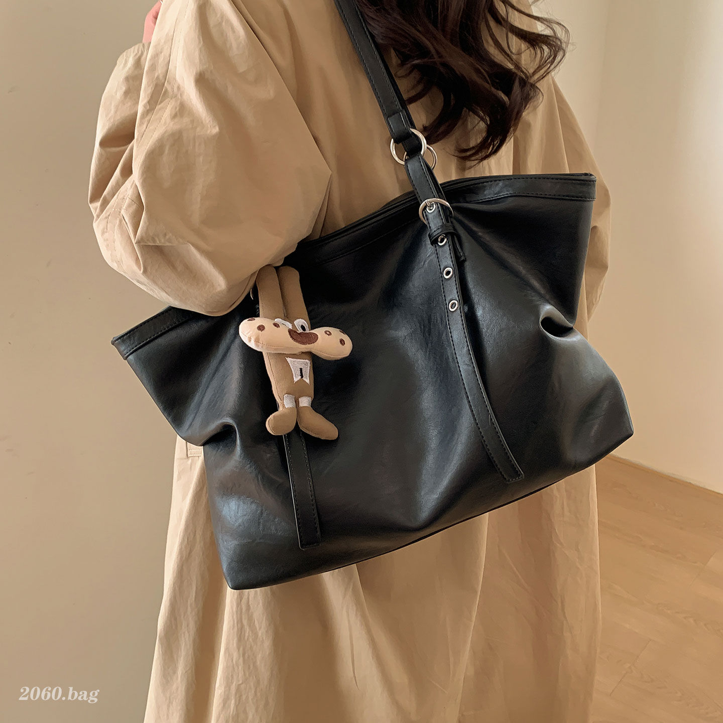 简约休闲百搭气质托特包2025新款女冬时尚潮大容量通勤单肩包包